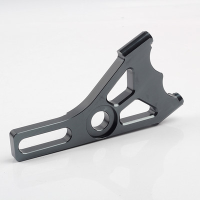 Mootorratta pidurisadulad Ava kaugus 82mm Klambrid nelja kolviga pidurisadulad pumba adapterid Pidurikettale 220mm Muudetud