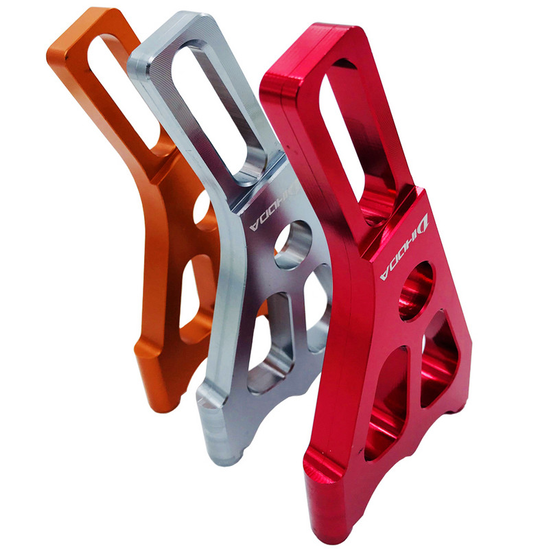 Mootorratta pidurisadulad Ava kaugus 82mm Klambrid nelja kolviga pidurisadulad pumba adapterid Pidurikettale 220mm Muudetud