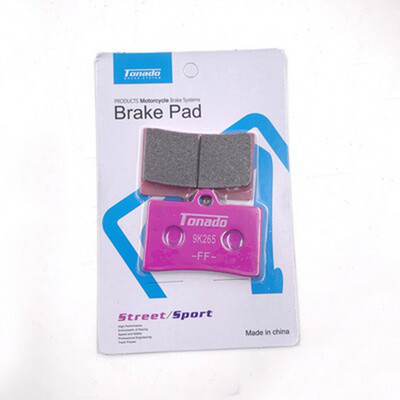 Rožinės motociklų diskų stabdžių trinkelės, skirtos 82 mm radialiniam montavimui RPM Adelin Frando HF6 F101 stabdžių apkabos trinkelės