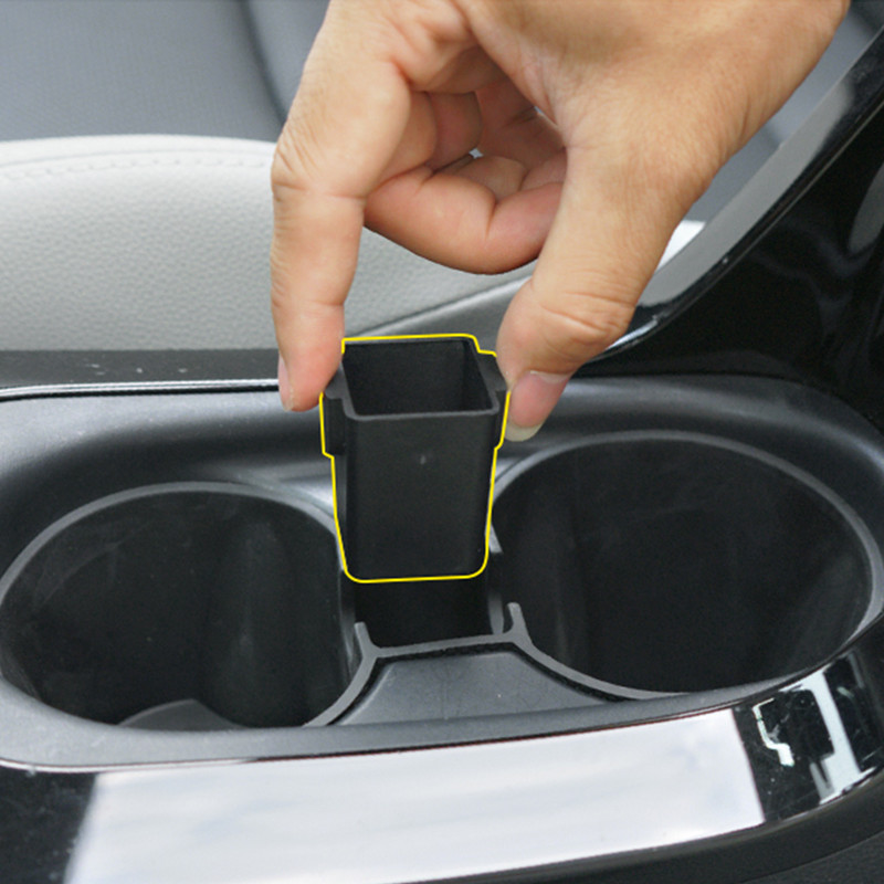 Središnja kontrola Podloga okvira čaše za vodu za Toyotu Corolla Cross 2022 Unutrašnja podloga za čašu za vodu za Toyotu Corolla Cross 2021 2022