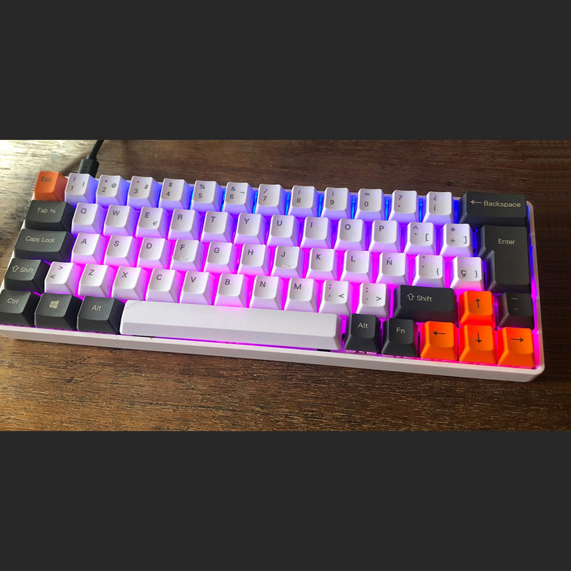 Hispaania paigutusega klahvistikud Euroopa tüüpi ANSI ISO-ES PBT materjal Cherry MX lülitite jaoks sobib mehaaniliste klaviatuuridega