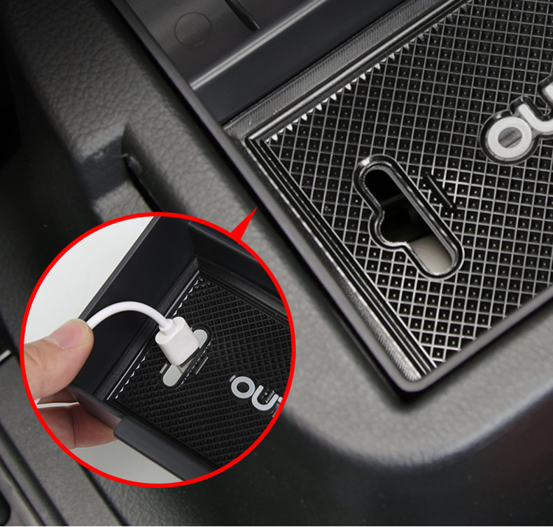 Käetoe hoiukarbi hoidik Mitsubishi Outlander 2019+ siseorganisaatori keskkonsooli kindalaeka jaoks