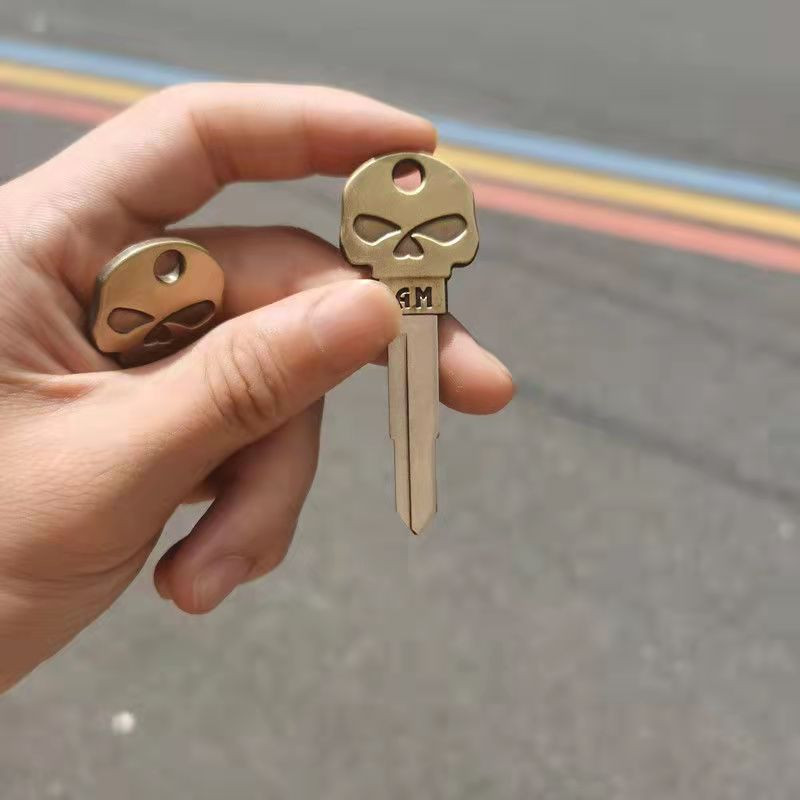 1 tk pealuu mootorratta lõikamata messingist tera tühi võtme embrüo, mis sobib Honda mootorrattale