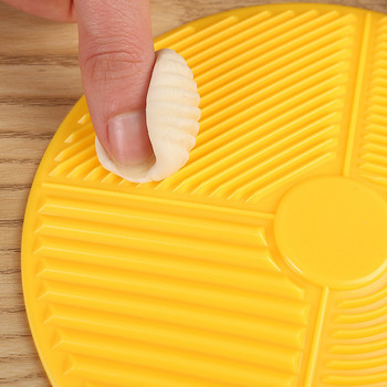 Κίτρινο εργαλείο μαγειρέματος πολλαπλών χρήσεων Πίνακας ζυμαρικών για οικιακή χρήση 1 τεμ.