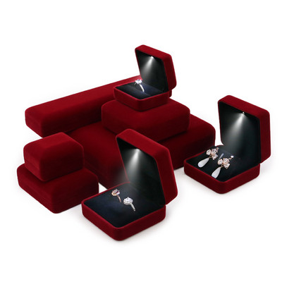 Βελούδινη κοσμηματοθήκη LED Κρεμαστό σκουλαρίκι κοσμηματοπωλείο θήκες συσκευασίας με προσαρμοσμένο λογότυπο Θήκες για κουτιά δώρου για κοσμήματα