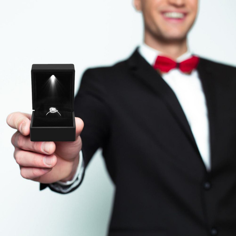 Ehtekarp valgustusega väljapaneku jaoks Kingitus kõrvarõngad kaelakee kihlasõrmused ümbris pakendamine vitriin LED karbid ümbrised pakendikarp