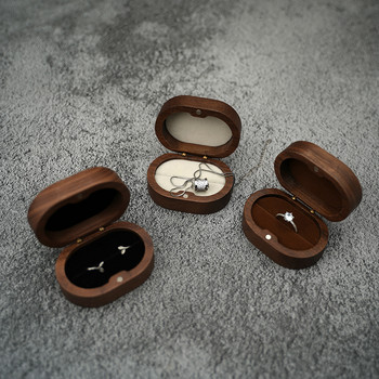 Брачно годежна дървена кутия за пръстени за сватбено персонализирано предложение Гравиран носител на пръстен