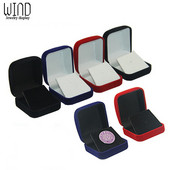 Érmek Emlékérmék Pinek Érdemjelvény Vitrin Ékszer Ajándék Tárolódobozok Fekete bársony hordtáska Éremdoboz