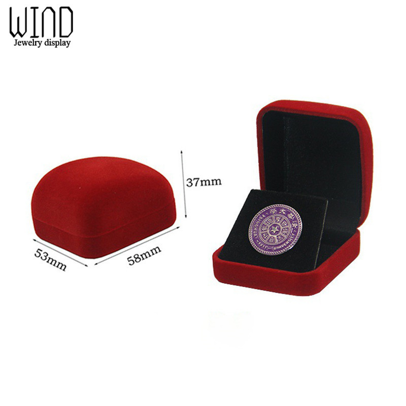 Érmek Emlékérmék Pinek Érdemjelvény Vitrin Ékszer Ajándék Tárolódobozok Fekete bársony hordtáska Éremdoboz