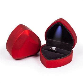 Сърцевидна LED светлина Кутия за пръстени Колие Висулка Кутия за бижута Предложение Пръстен Дисплей за бижута Кутия за съхранение Декорация Подарък за рожден ден