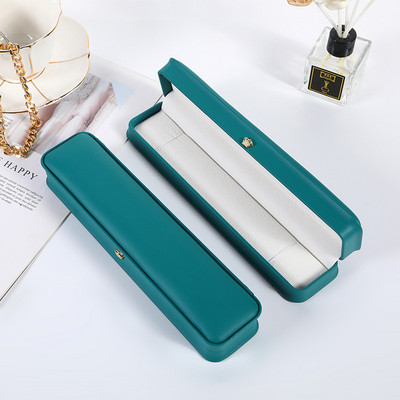 2022. aasta PU-nahast kaelakee pika ketiga karp käevõru ehete hoiuümbris ripats-kett kinkekarp pulma-aastapäeva kihlumiseks