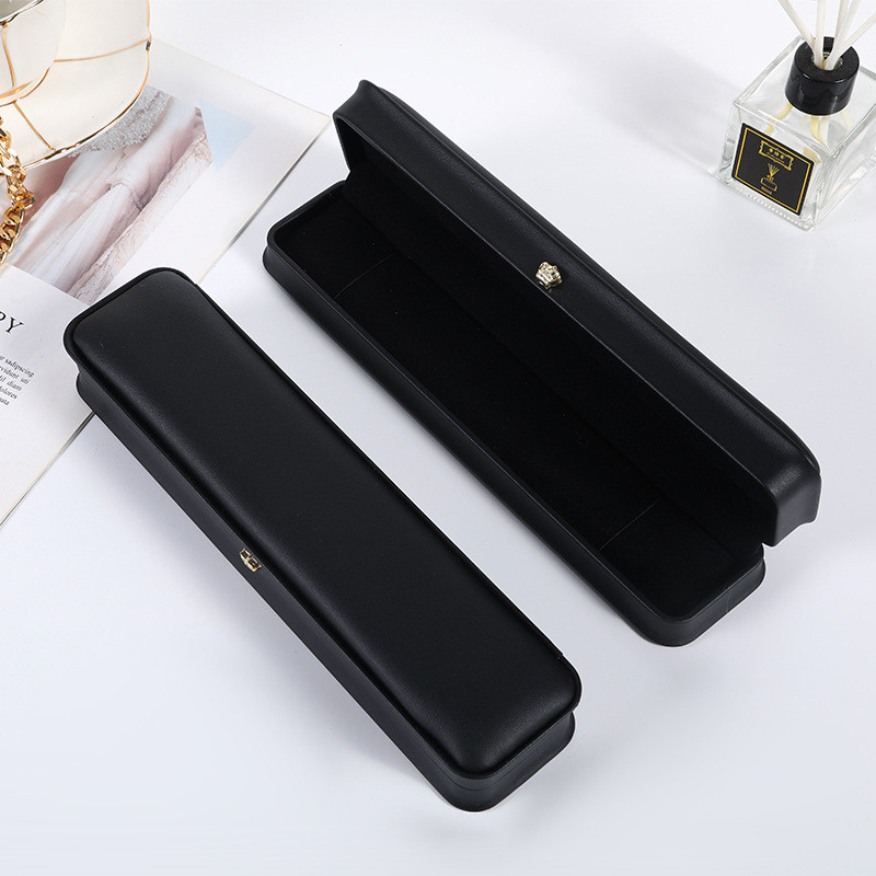 2022. aasta PU-nahast kaelakee pika ketiga karp käevõru ehete hoiuümbris ripats-kett kinkekarp pulma-aastapäeva kihlumiseks