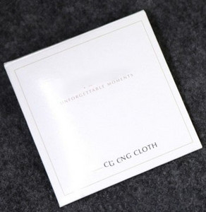 Prikladna originalna modna kutija za izložbu od 1 komada Poklon za narukvice narukvice Prstenje Ogrlica Prstenje Naušnice Perle Šarm Crno-bijela torbica od flanela