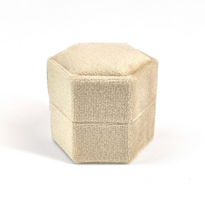 Εξάγωνο βελούδινο κοσμηματοπωλείο με αποσπώμενο καπάκι Κουτί δαχτυλιδιών 3 διαμερισμάτων για γαμήλια τελετή αρραβώνων Κιβώτιο προβολής