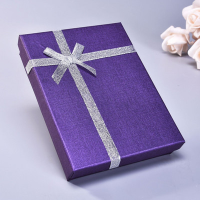 Kinkekarp, müüa ainult koos ehetega. Kui te meie ehteid ei telli, siis ärge tellige seda. Kinkekarpi me eraldi ei tarni!