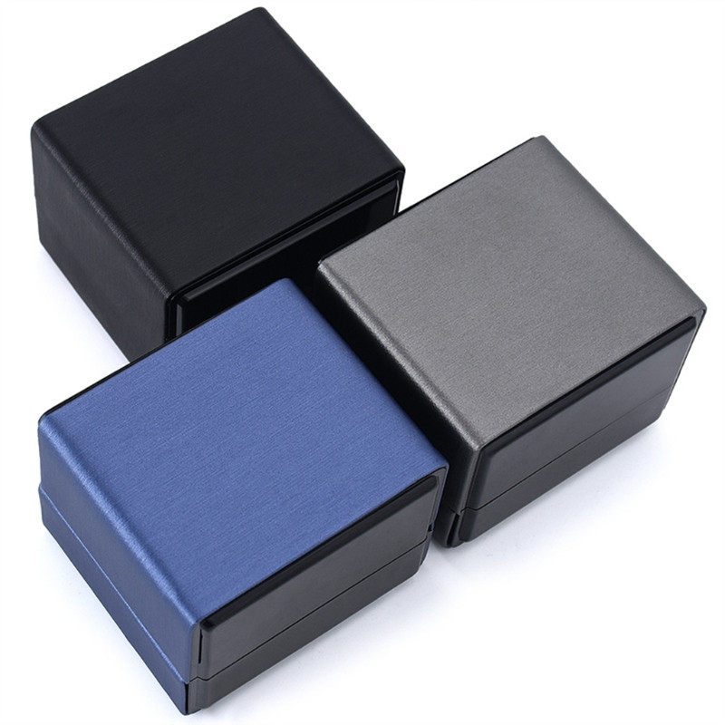 LED-valgustusega kõrvarõngasõrmuse kinkekarbik, kihlasõrmuse ehete hoidik