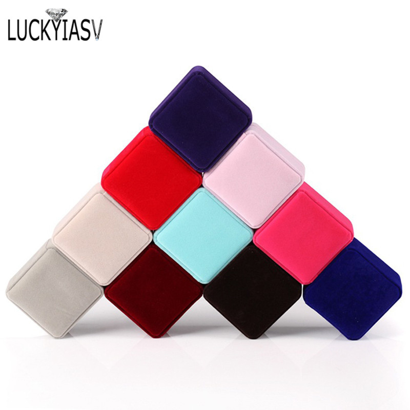 Peen elegantne beež/must samet ehtevitriin Luksuslik pulmakaelakee käevõru hoiustamiskorraldaja kinkekarp