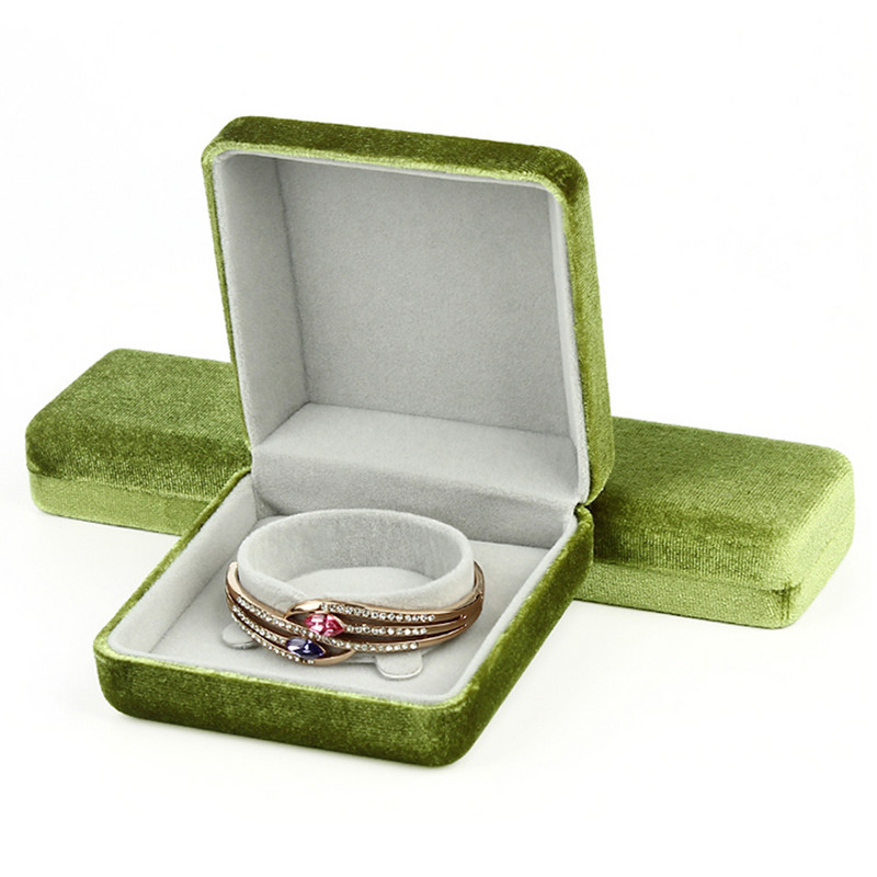 Uus ehtekarp tasuta kohandatud logoga mururoheline flanellist rauast ehtekarp ehete hoiukarp ehtepakendite kinkekarp