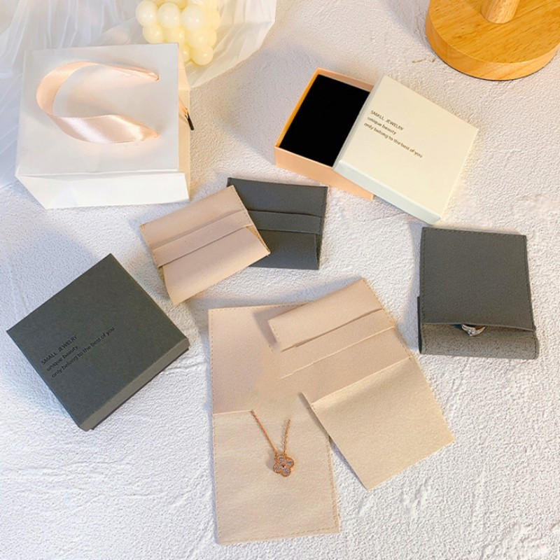 Alb, roz, negru, cutie de bijuterii, inel, cercei, brăţară, colier, cutii, geantă de flanel, ambalare, cutie de hârtie, geantă de mână, container reutilizabil