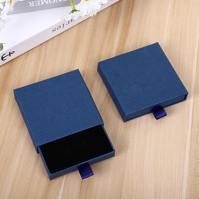 Sahtli ehtekarbi paber käepidemega pulmade või reiside jaoks Kaasaskantav sõrmus Kõrvarõngad Kaelakee Kingitused Pakend Korraldaja ümbris 1tk