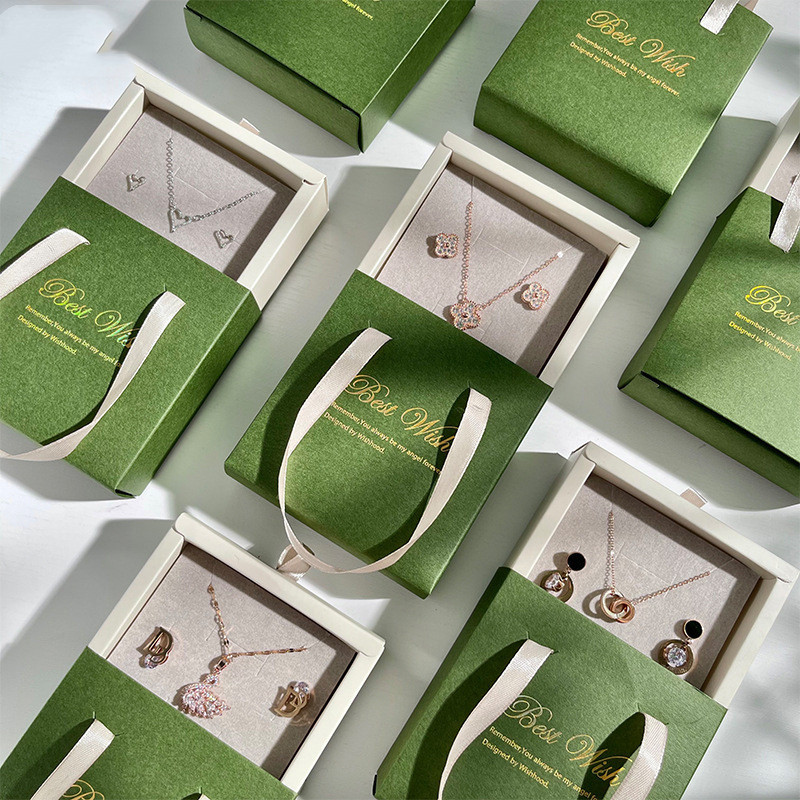 Sahtli ehtekarbi paber käepidemega pulmade või reiside jaoks Kaasaskantav sõrmus Kõrvarõngad Kaelakee Kingitused Pakend Korraldaja ümbris 1tk