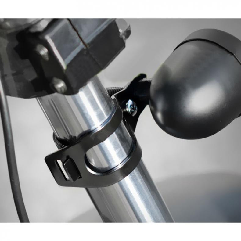 Täiesti uus 2tk mootorratta kinnitus suunatule klambri vilkuri kronsteini vilkuri indikaatorid hoidiku kahvli kinnitusklamber ATV / rolleri jaoks