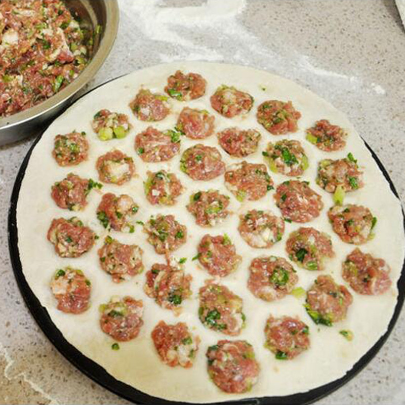 NUBECOM gombóc Szerszámkészítő forma Alumínium Samosa Tűzhely orosz pelmeni készítő 37 Lyukas Ravioli gombóc Formakészítés