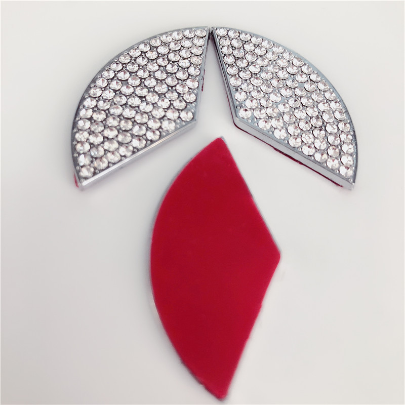 Auto rooliratta embleemi 3D-kivist logo kleebis teemantkaunistusega Mercede Benz A/B/C/E/GLA/CLA/GLC/GLK/GLE seeriale