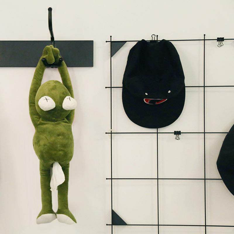 Automobilinė varlė audinio dėžutė Miela animacinių filmų gyvūnas Automobilio nugarėlė Kabantis servetėlių laikiklis, pakabinamas dėklas Automobilio vidus