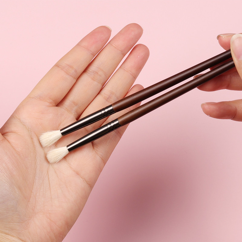 BETHY BEAUTY Kitsekarva kohev segamispintsel Varjualushari Kortsude värvijaotus N64 2TK