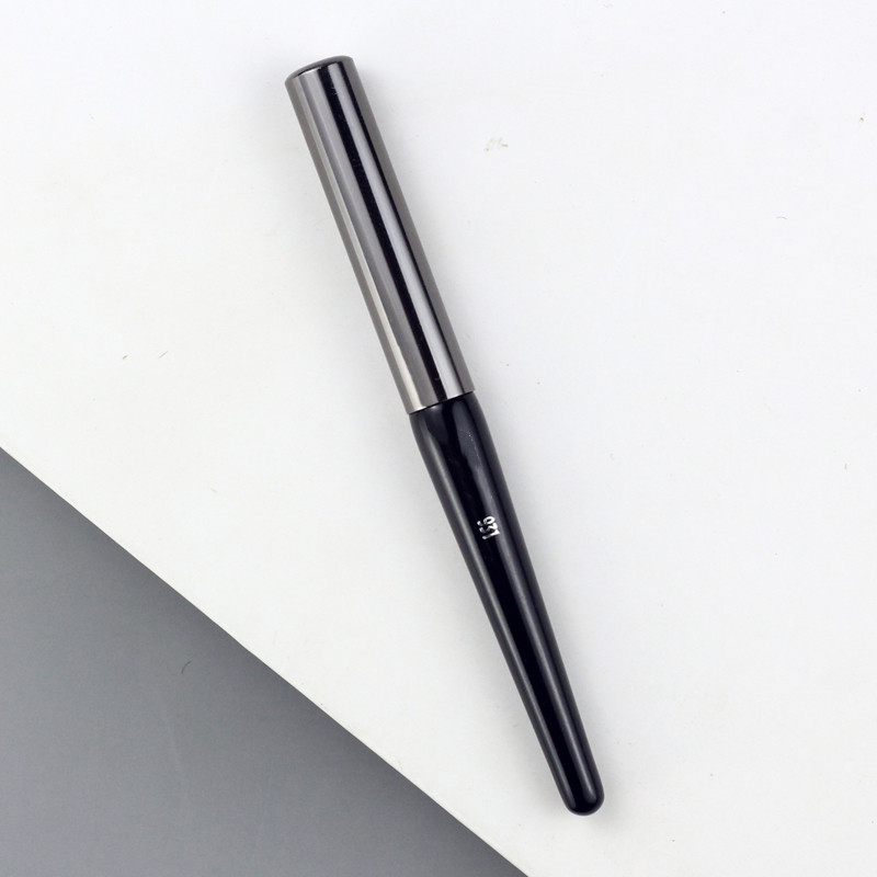 1tk Lipstick Blending meigipintslid Precision Eyeshadow meigipintsel Kuplikujuline väike kaasaskantav huulepintsel ümbrisega 931 sünteetiline ha