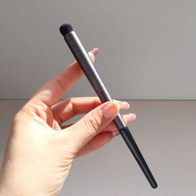 KUMO meigipintslid sõrmeotstega peitekreemipintsel Multifunktsionaalne kulmude huulehari huulepulk Matte Smudge meigipintsel kosmeetikavahend