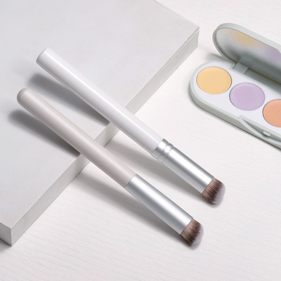 OVW 1 DB Professzionális korrektor smink ecsetek fehér fa nyelű szintetikus hajkeverő korrektor Beauty kozmetikai sminkeszköz