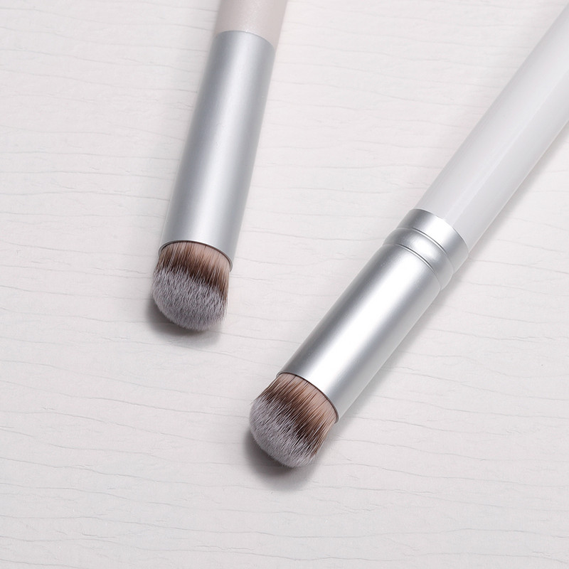 OVW 1PCS Professional Concealer Βούρτσες Μακιγιάζ Λευκή ξύλινη λαβή Συνθετική τρίχα Blending Concealer Beauty Cosmetic Makeup