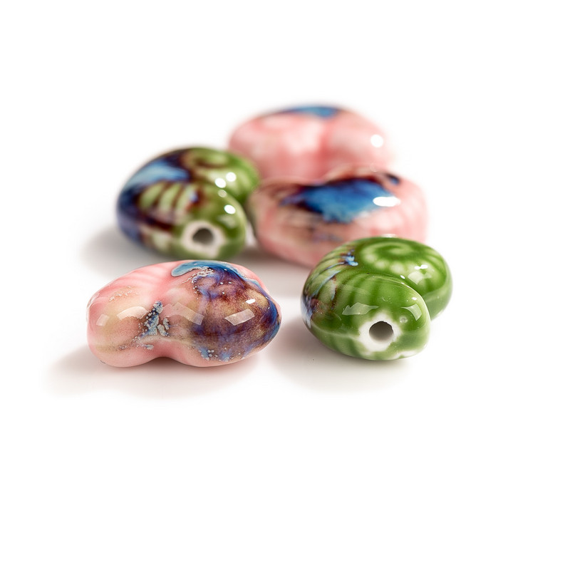 20#5db Kis kagyló kerámia gyöngyök többszínű medál porcelán ékszer alkatrész nyaklánc karkötőhöz #XN083