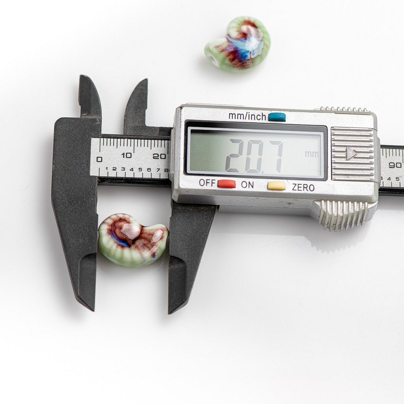 20#5db Kis kagyló kerámia gyöngyök többszínű medál porcelán ékszer alkatrész nyaklánc karkötőhöz #XN083