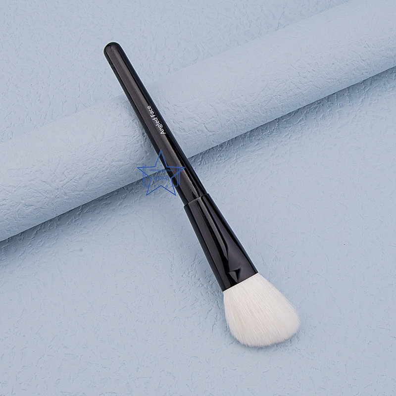 BB-nurkne põsepuna pintsel kreemjas põsepuna pintsel Vedelikud Kreemid Puudripulgad Meigitööriist Kvaliteetne kitsekarvade vedel põsepuna pintsel