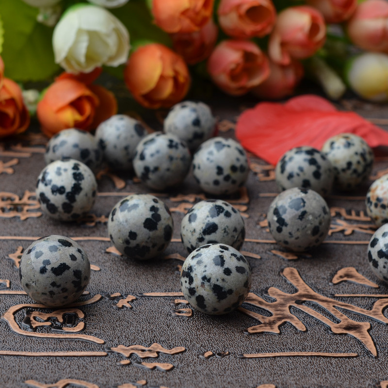 16 mm naturaalsest vääriskivist pallid, helmed isetegemiseks ehete valmistamiseks Ümmarguse kristallist kera ilma auguta tervendava tšakra võlu käevõru kaelakee