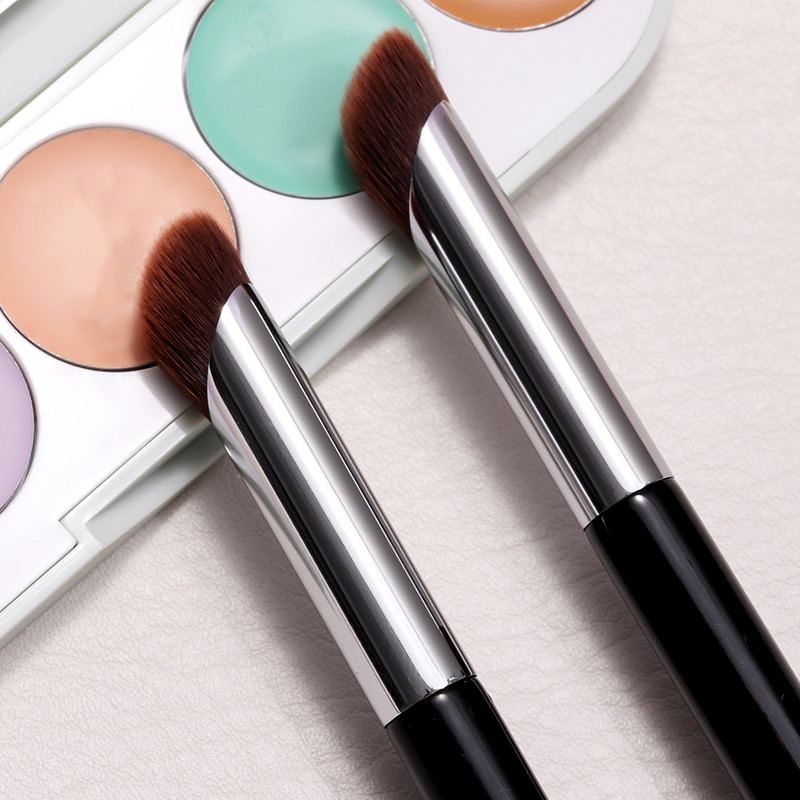 OVW 1PCS Četkica za korektor za područje ispod očiju Eyeshadow Detail Liquid Foundation Conceal kist Synthetic Hair Beauty CosmeticTools