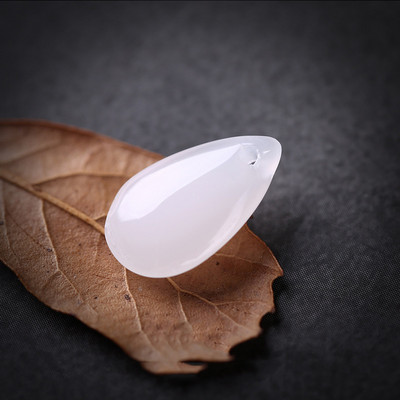 Mibrow 20 tk 7 * 14 mm veetilga klaashelmed, millel on auk, pisar, klaasist võluripats, ehete valmistamise tarvikute jaoks