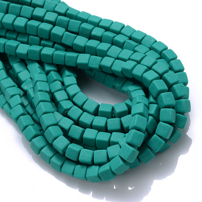 Ligikaudu 60 tk/kiud 6 mm kandilised savihelmed, laastud ketas lahtised vahetükid, käsitsi valmistatud Boho polümeerist helmed ehete valmistamiseks kaelakee jaoks