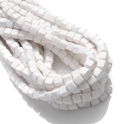 Ligikaudu 60 tk/kiud 6 mm kandilised savihelmed, laastud ketas lahtised vahetükid, käsitsi valmistatud Boho polümeerist helmed ehete valmistamiseks kaelakee jaoks