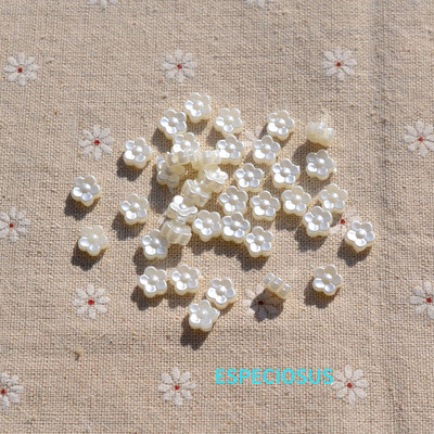 Beeži värvi akrüülõielised lahtised helmed armsad pärlid, väikesed lilled, vahetükk DIY ehete valmistamise osakonnad käevõru punutised tarvikud