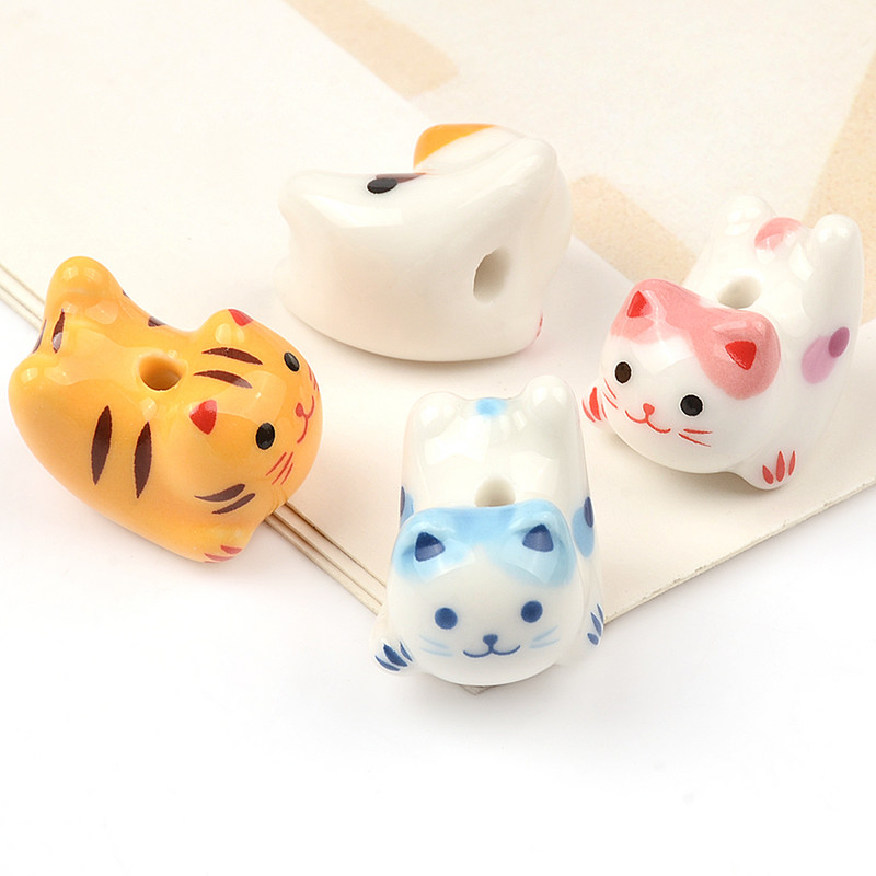 Mărgele de animale de pisică din ceramică de modă pandantiv colorat lucrat manual Mărgele libere Fabricarea de bijuterii Accesorii DIY 15x20mm