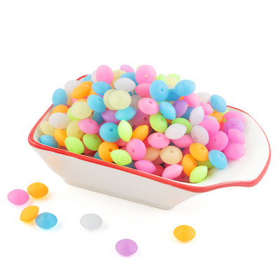 50 tk 12 mm helendavad silikoonist läätsehelmed, mis helendavad pimedas lahtised vahehelmed, DIY käevõru kaelakee ehete valmistamiseks