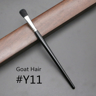 Lauvärvi kulmupintsel Kvaliteetne kitseponi karvade hõõguv varjund lauvärvi kulmumeigipintslid