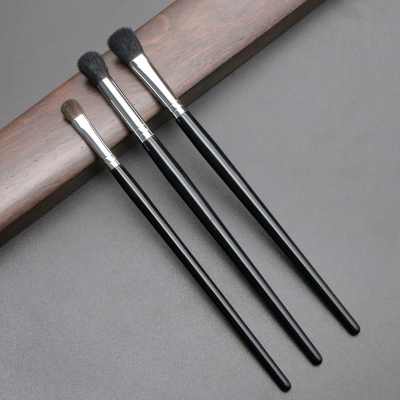 Lauvärvi kulmupintsel Kvaliteetne kitseponi karvade hõõguv varjund lauvärvi kulmumeigipintslid