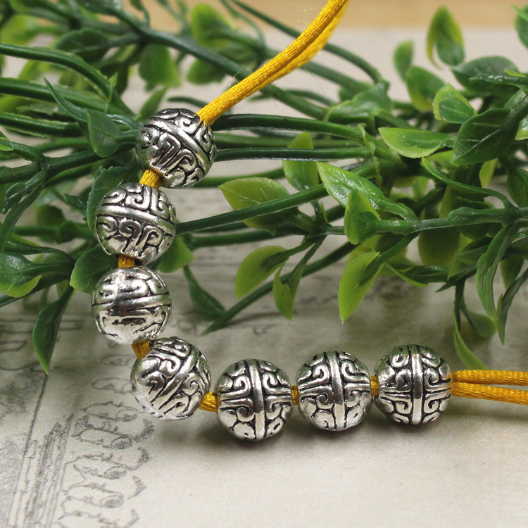 30 tk/partii Käsitsi valmistatud käevõru helmed aksessuaarid 7 mm ümmargused tiibeti hõbedased vahehelmed helmed ehete valmistamine dekoratiivvõlusid