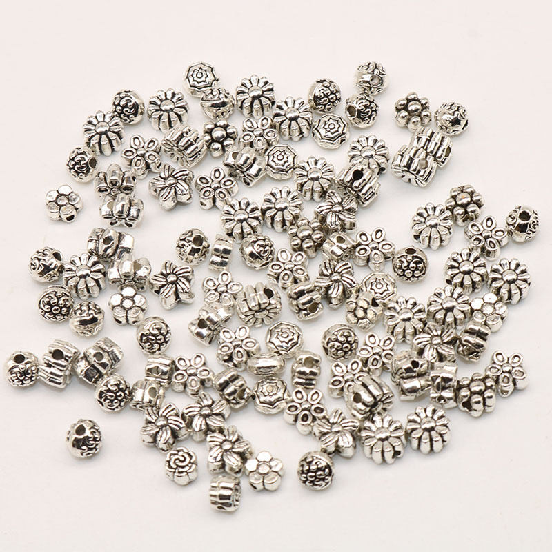 100 vnt. sidabro medžiaga Tibeto sidabro karoliukai, tarpikliai, palaidi karoliukai žavingiems papuošalams gaminti mišraus dydžio rankų darbo