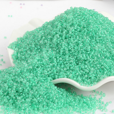 1000 τμχ/παρτίδα 2mm Διαφανή Εσωτερικά Χρώματα Τσέχικα Γυάλινες Χάντρες Κρυστάλλινα Σπόροι Στρογγυλές Τρύπες Χάντρες για DIY κοσμήματα που κατασκευάζουν χειροποίητα DIY